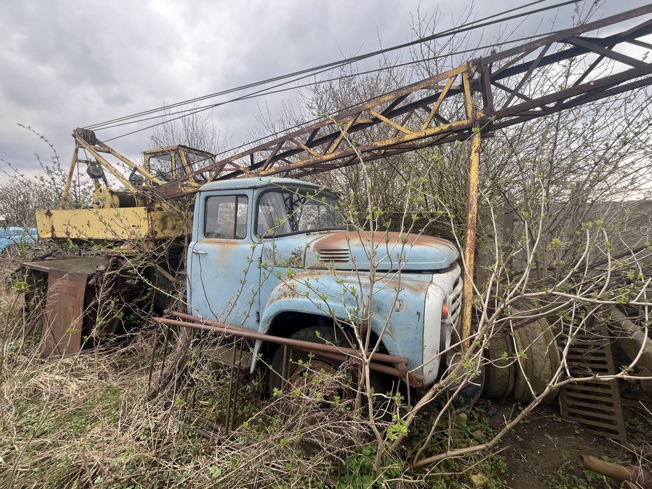 Автокран Зіл 130