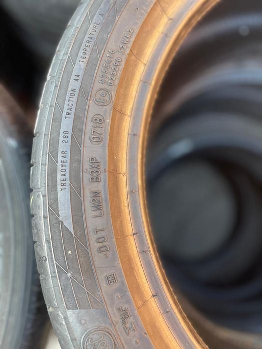 Шини літні 255/40 R18 Continental