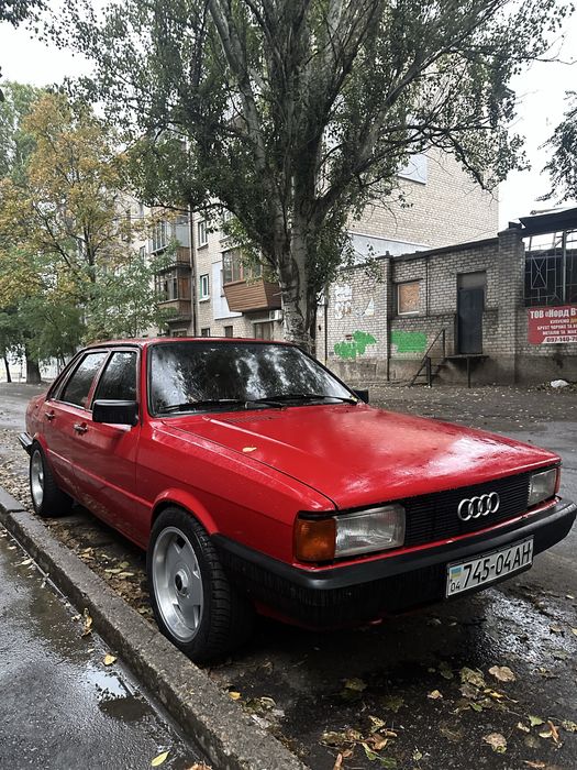 Продам машину Ауди 80
