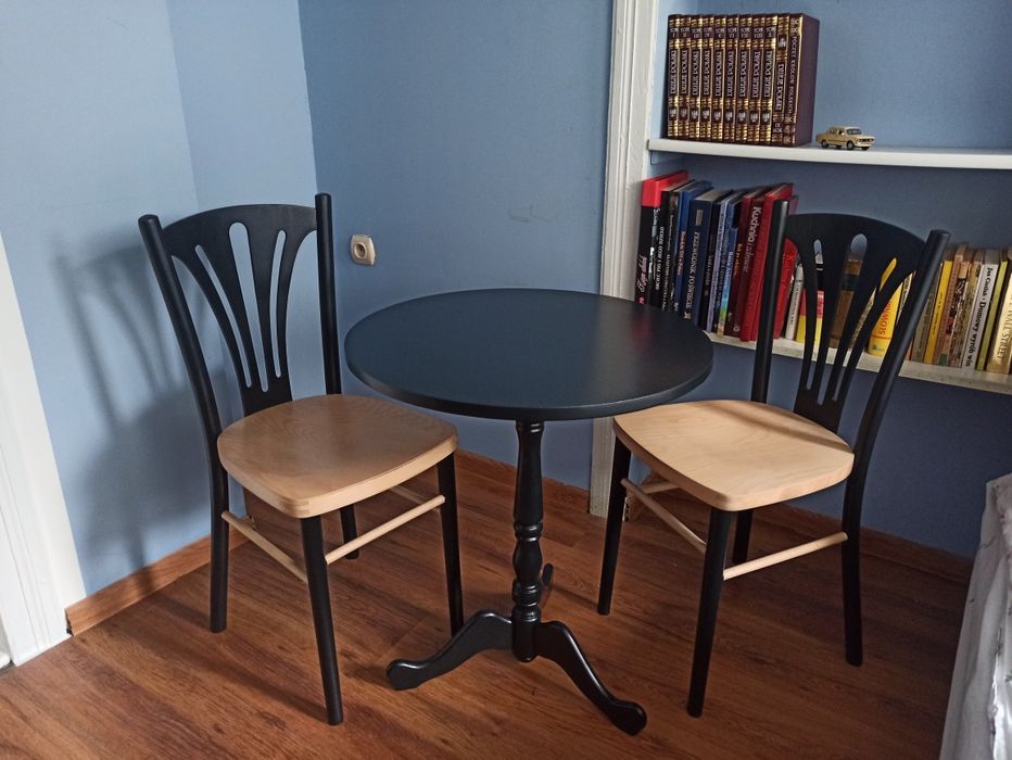 Zestaw kawowy stolik + 2 krzesła