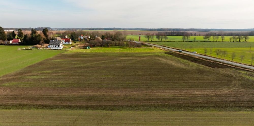 Działka rolna 30 ar . 15 km do morza