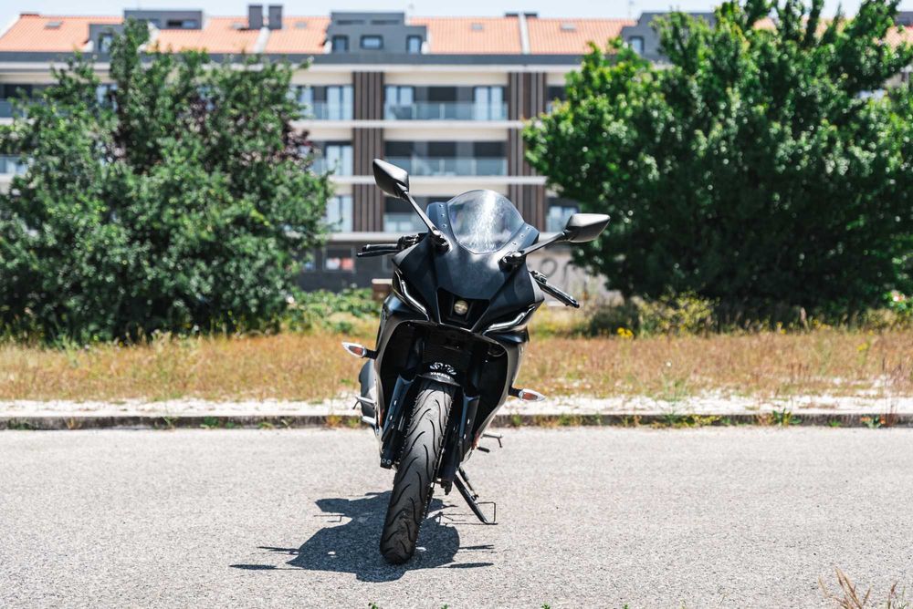 Yamaha R125 2025