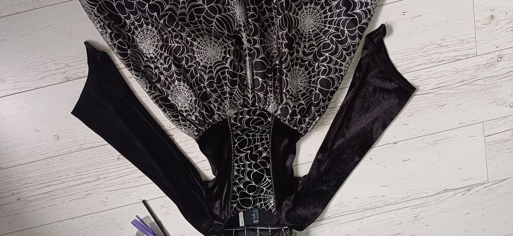 Strój królowej pająków r 128