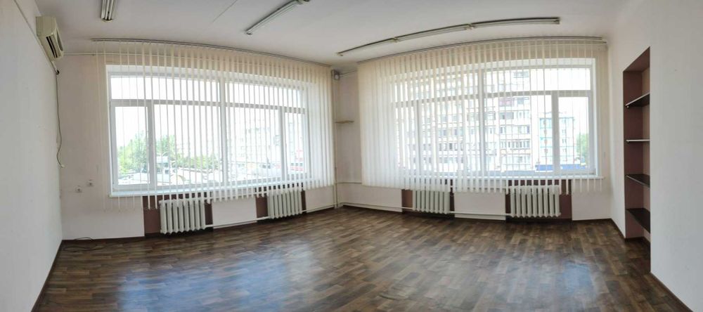 Офісні приміщення на проспекті