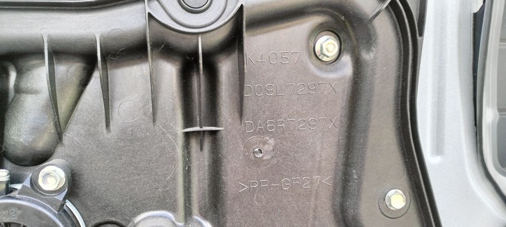 Klamka zamek mazda cx-3