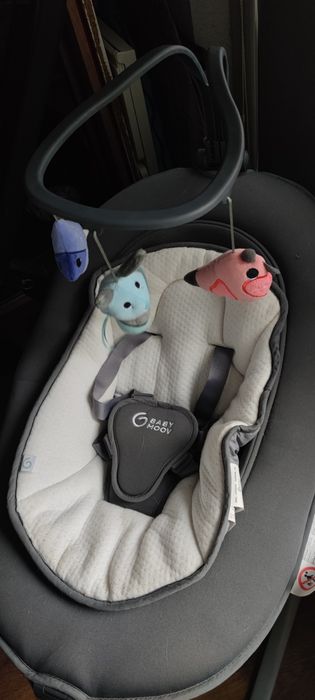 Bujaczek elektryczny baby moov