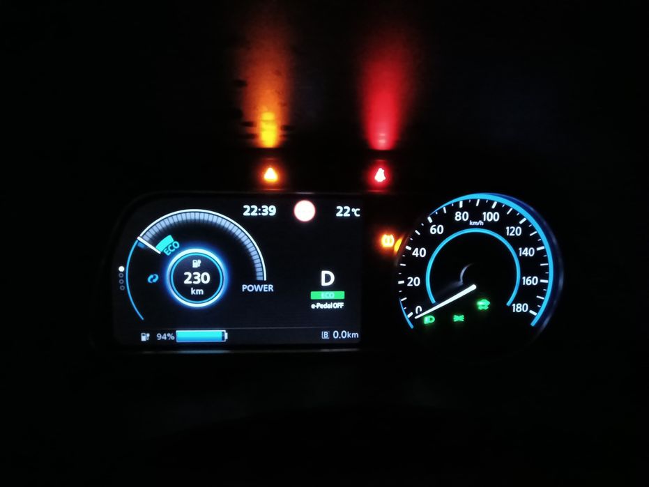 Nissan leaf 2 ze1 40квт європа