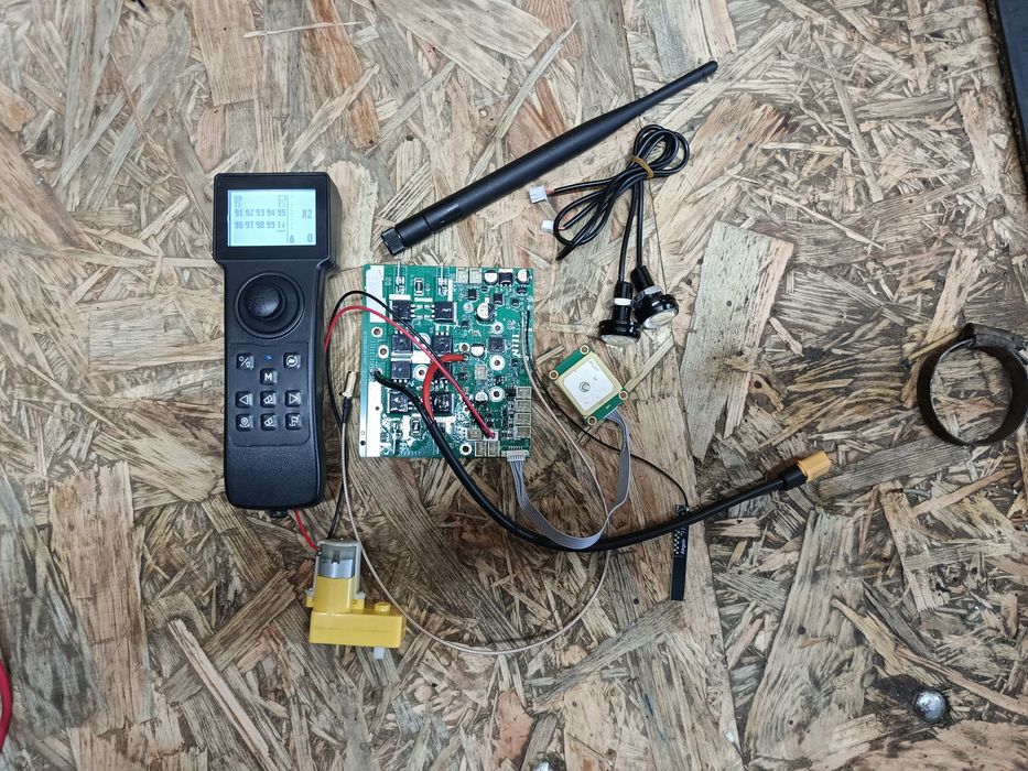 Płytka sterująca gps do łódki zanętowej