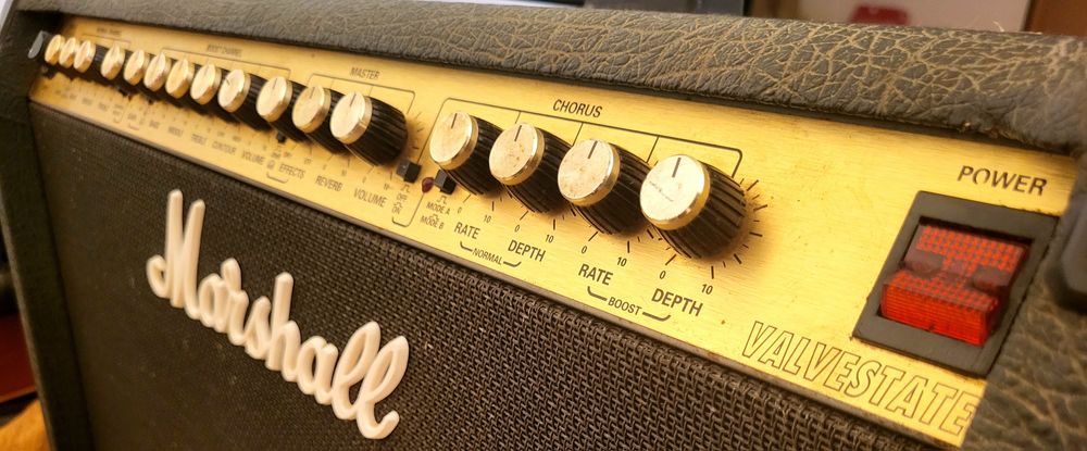 Marshall Valvestate 200 bi-chorus 8280 E