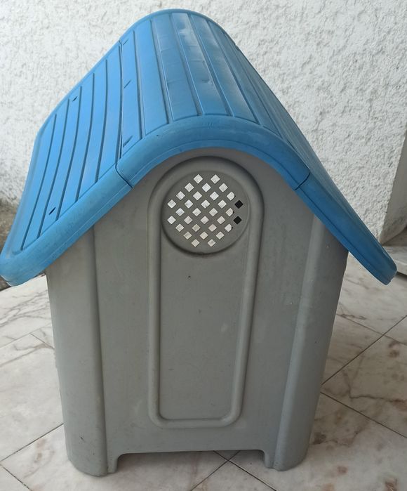 Casota para cão em excelente estado