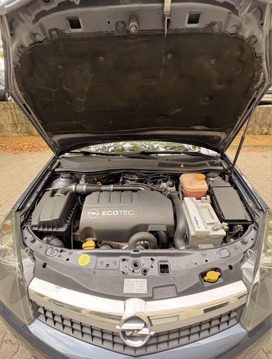 Opel Astra GTC 1.3
