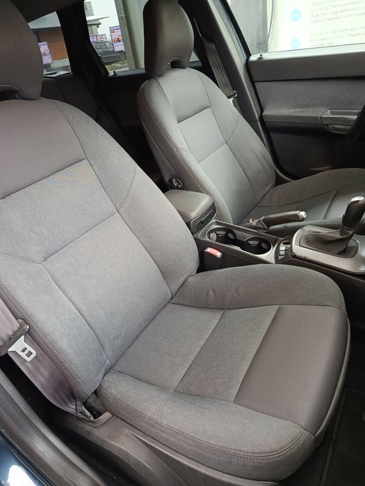 Volvo V50 1,6 TDI дизель універсал