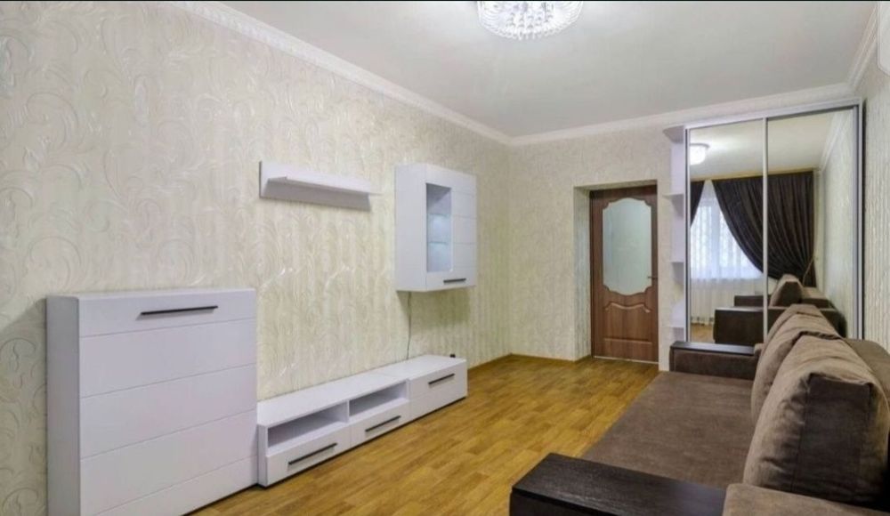Оренда розкішної 1к з А/О в новобудові на початку Пр. Свободи (біля Мануфактури)