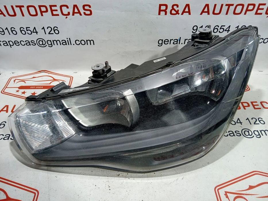 Ótica Farol Frente Frontal Esquerdo Audi A1 Original