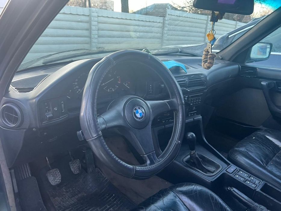 Продаж бмв е34 535