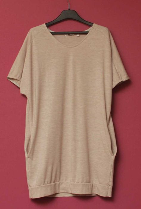 Uniqlo рр S-M платье из вискозы и полиестера