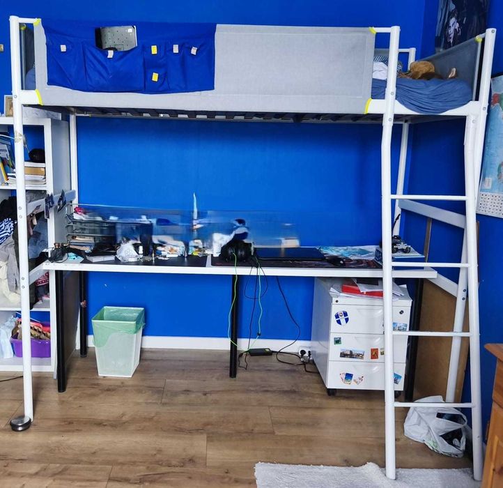 Rama łóżka na antresoli Ikea Vitval + biurko 200 cm
