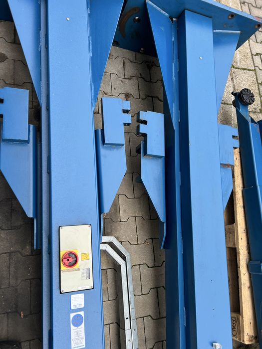 Podnośnik dwukolumnowy Nussbaum 5T