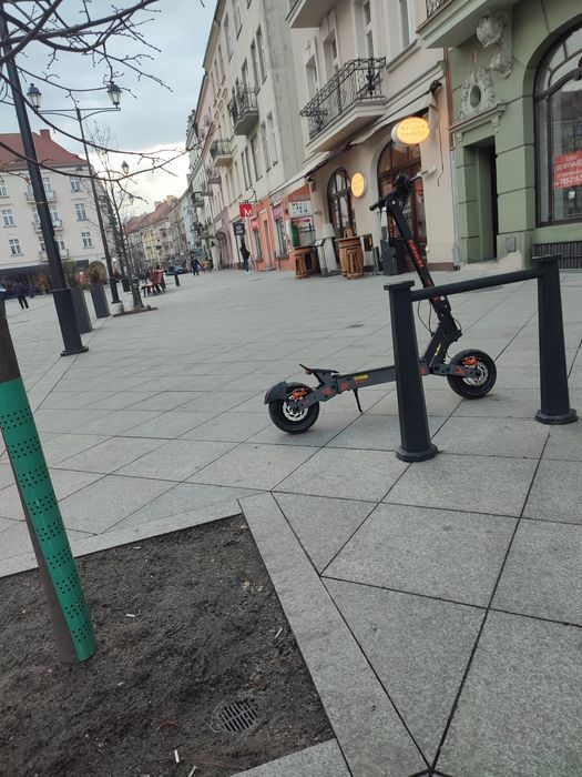 Sprzedam hulajnogę Kukirin G4   widoczną na zdjęciu