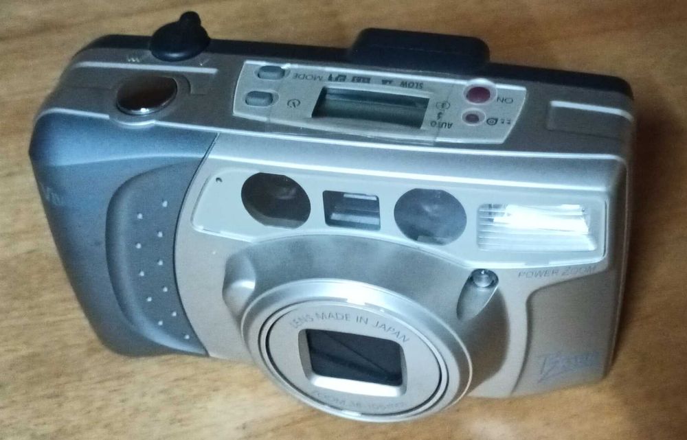 Vivitar PZ3105 35mm Analog Compact Camera64741294213633123