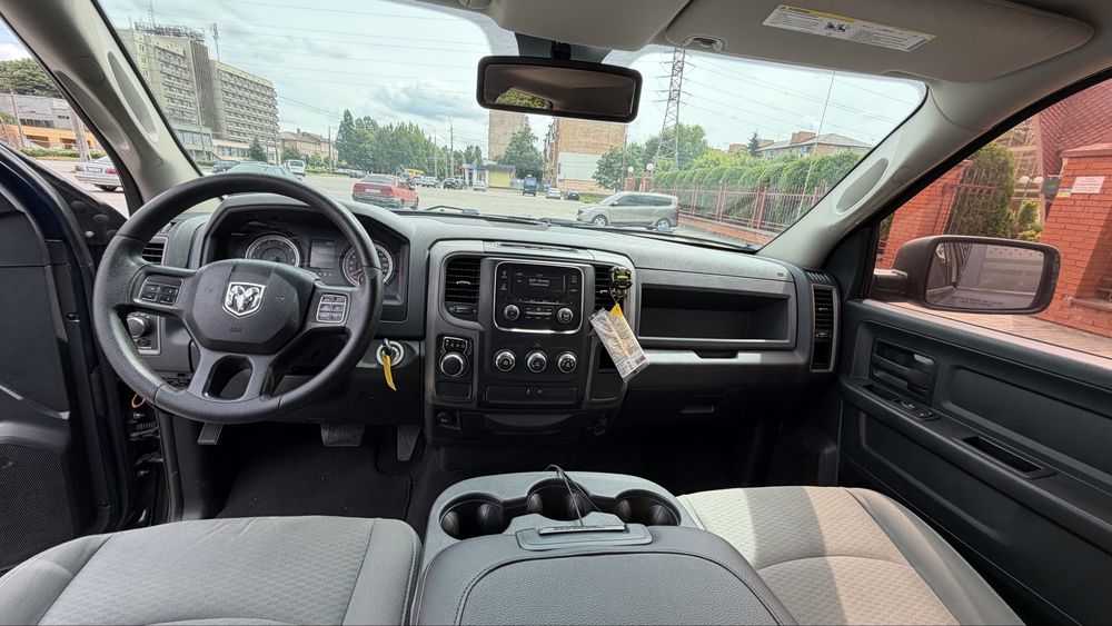 Dodge RAM 1500 2016 VIN 1C6RR6FG7GS233772 фото оголошення 13 з 17