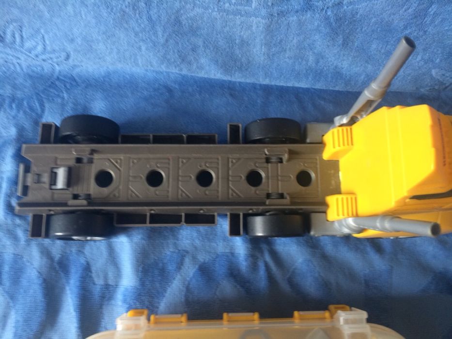 Машина з інструментами