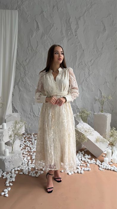 Мереживна сукня, в яку неможливо не закохатися!