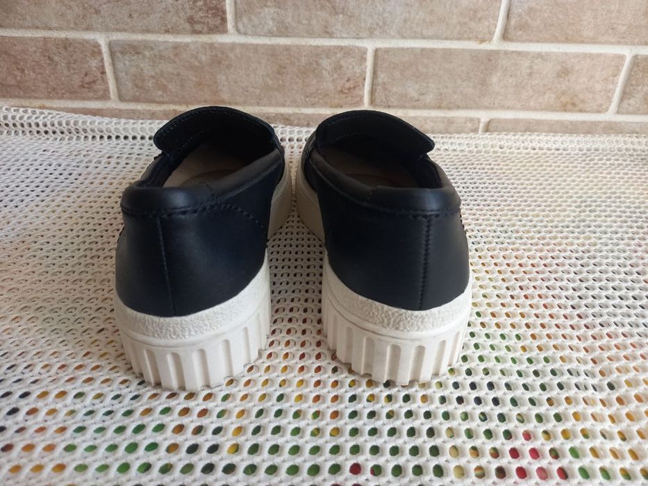 Кожанные лоферы Clarks 38р