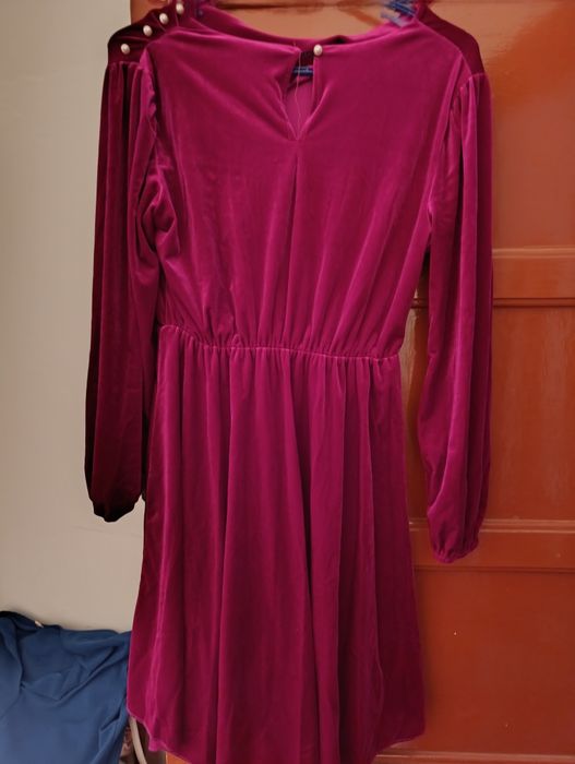 Vendo vestido de senhora