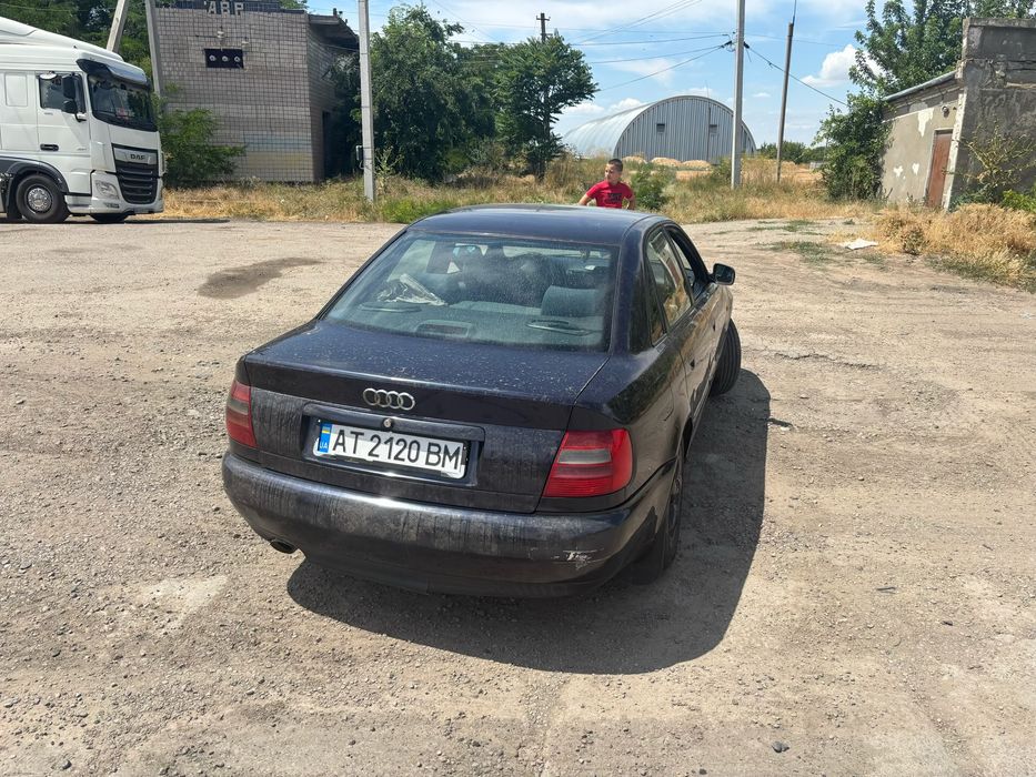 Продам ауді а4б5 1997 рік