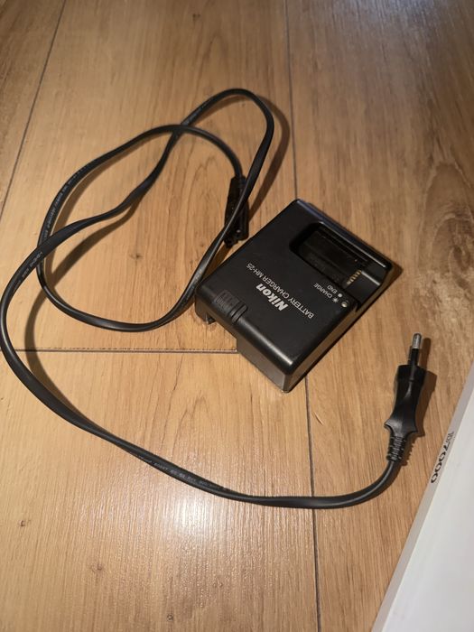 Listrzanka Nikon D7000 z obiektywem Nikkor