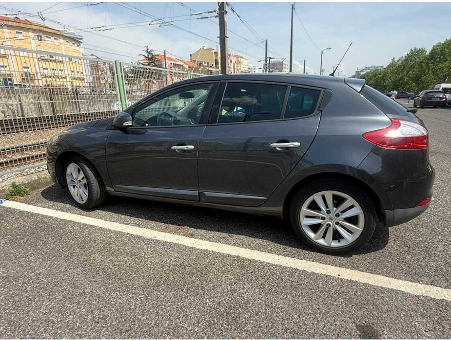 Renault Megane bem estimado