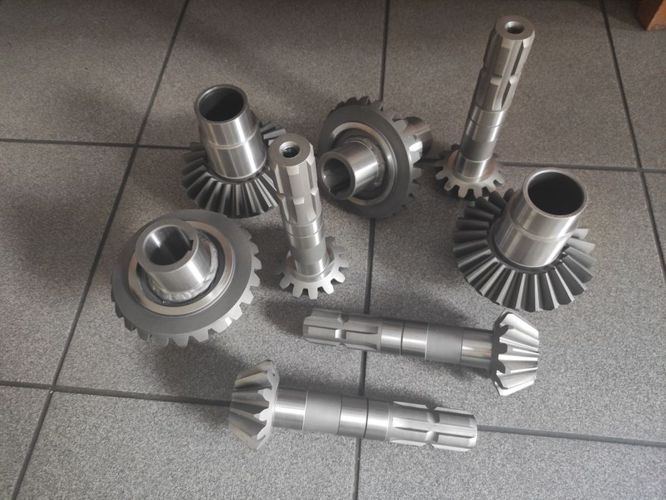 Koła zębate do przyczepy samozbierającej Krone Titan , Krone Titan