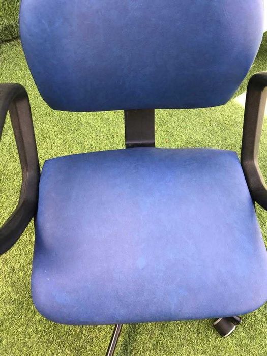 Cadeira Penteadora de cabeleireiro azul