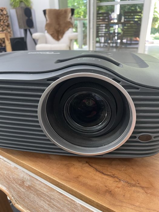Projektor Optoma hd36