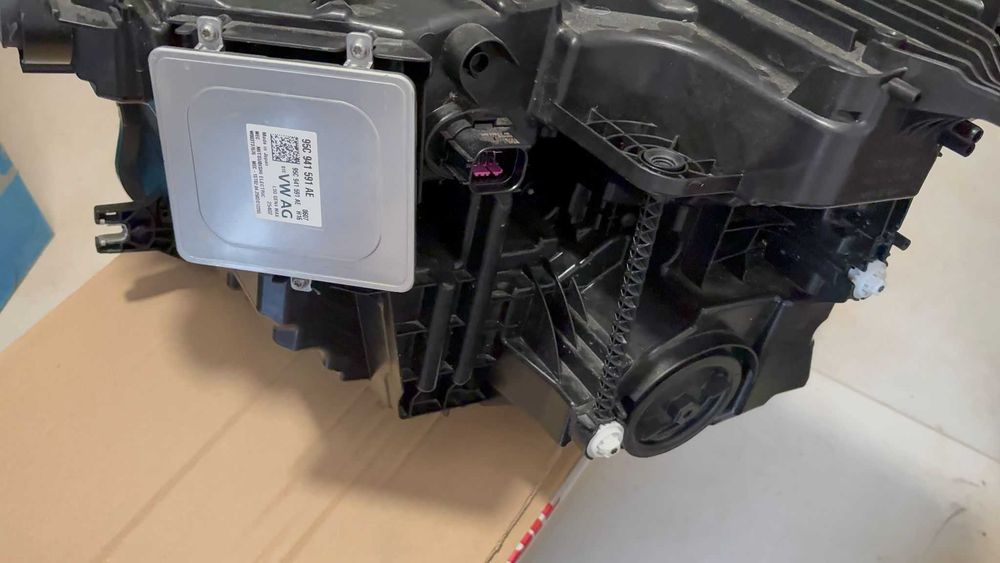 Ótica, direita de Audi Q4 e-tron.