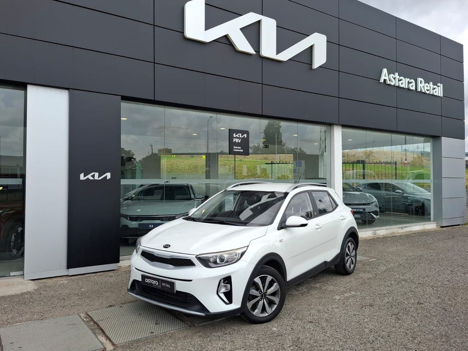 Kia Stonic 1.2 by FILA