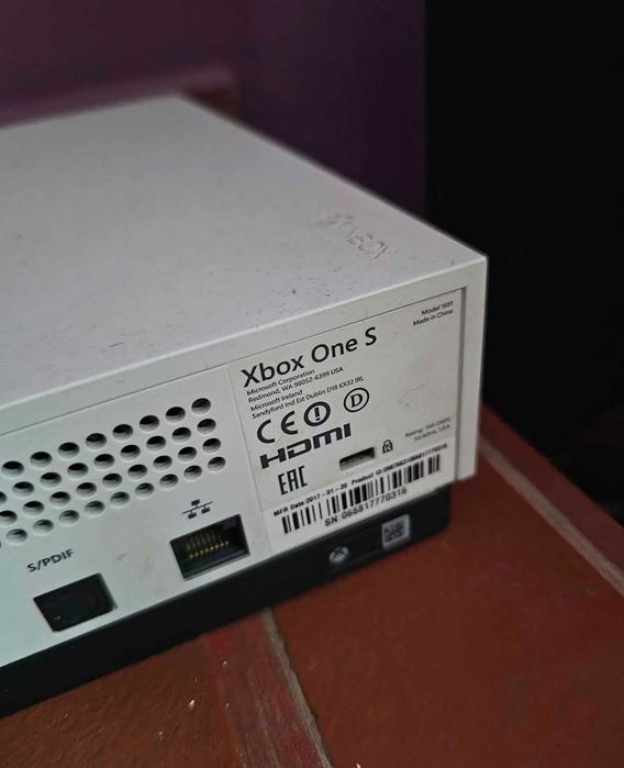 Xbox One S 500 MB