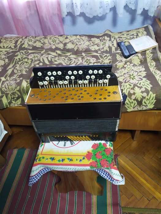 Баян ,,старт,, заказний.