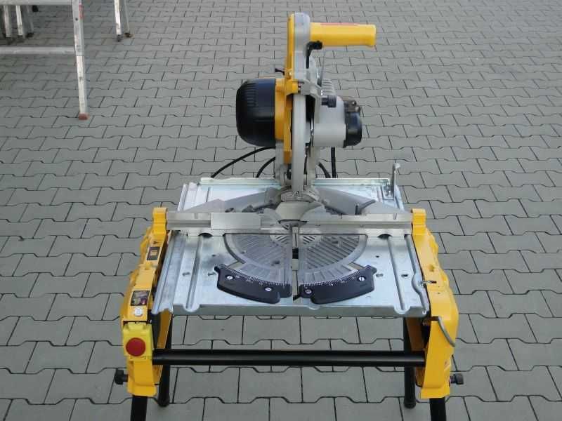 Pilarka UKOŚNICA PIŁA STOŁOWA DEWALT DW 743 Obracany stół 2 w1 Germany