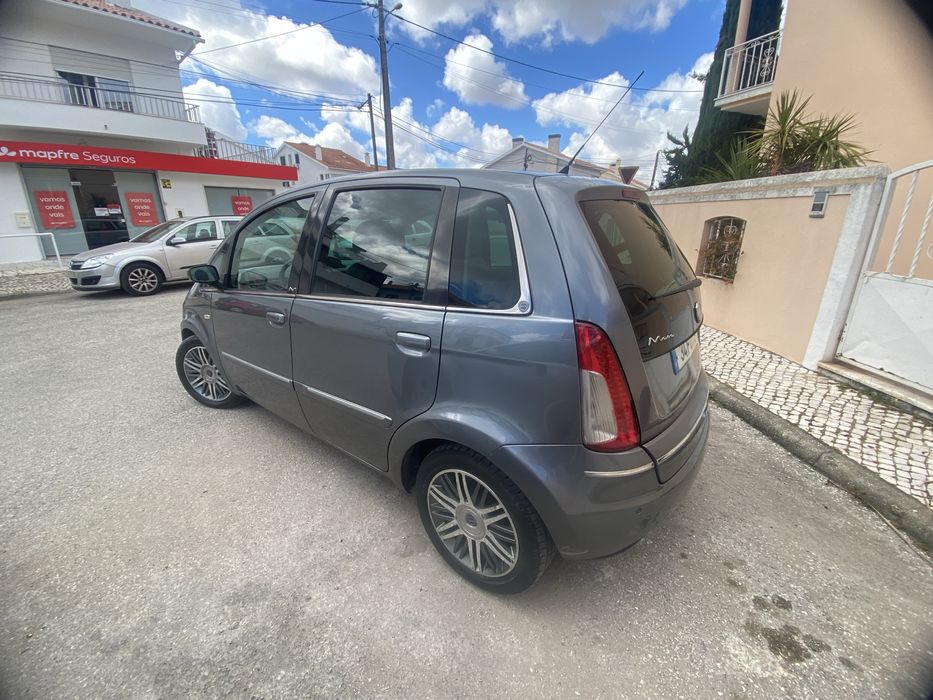 Lancia diesel caixa automatica km reais comprovados pelas inspeções