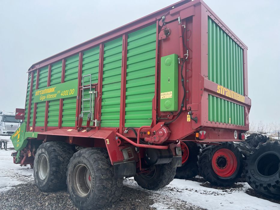 Przyczepa Strautmann Giga Vitesse 4001