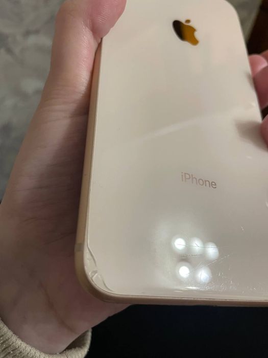 IPhone 8 + 64 памяти