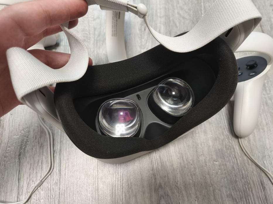 VR-окуляри Meta Oculus Quest 2 128GB в чудовому стані Гарантія! +Контр
