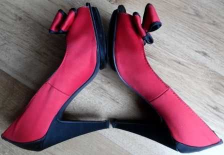 Czółenka czerwone rozm.37