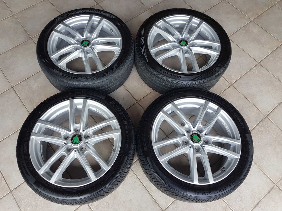 Felgi aluminiowe Koła Uniwheels Skoda Octavia II III  7x17 et49 5x112 opony 225/45/17 5x112 wielosezonowe