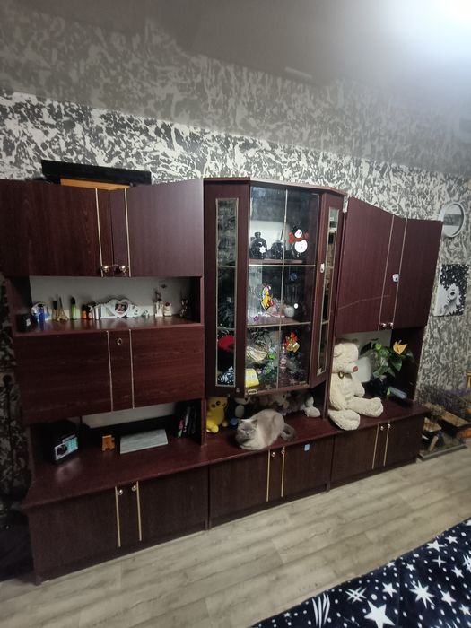 Продам бу стенку в хорошем состоянии