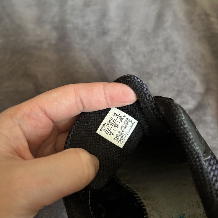 Чоловічі кросівки Asics Gel-venture 8. P. 42,5.
