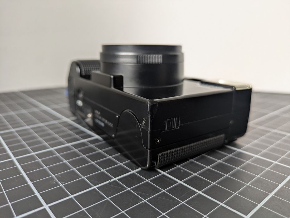Canon AF35ML 40mm f1.9