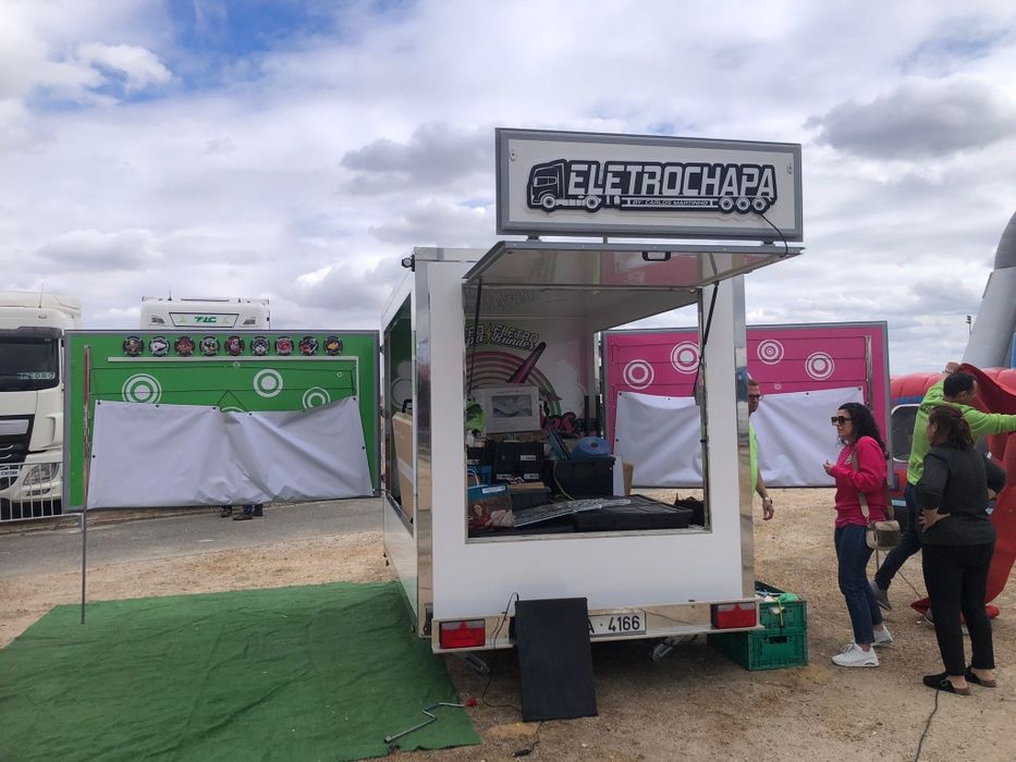 Atrelado venda ambulante